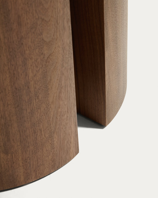 Nealy round table with a walnut veneer in a dark finish, Ø 120 cm
