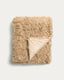 Seruva beige curl-effect faux fur blanket 140 x 200 cm